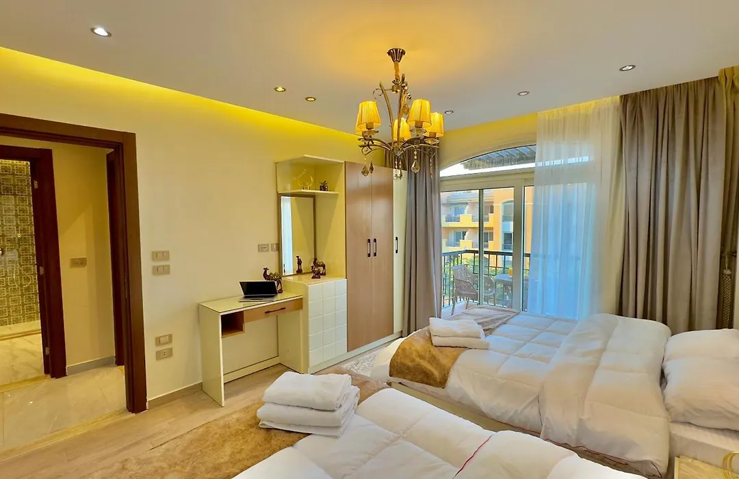 Ultra Luxury 3Br With Pools ,Sports ,Dining In Gated Compound, Close To All Sites-1